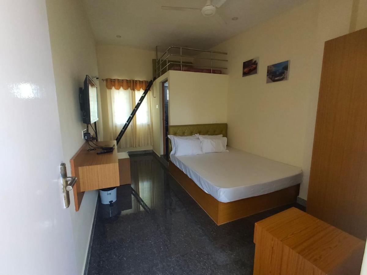 S3 Beach House Pondicherry Exterior photo