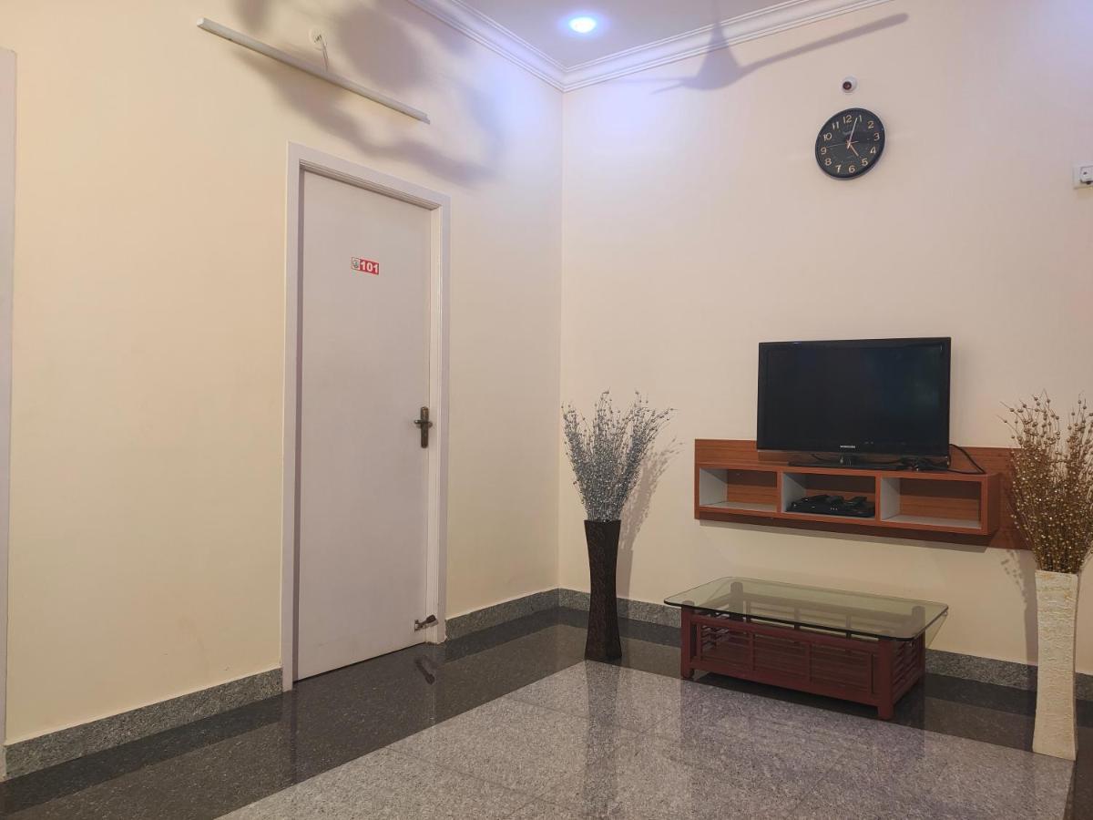 S3 Beach House Pondicherry Exterior photo